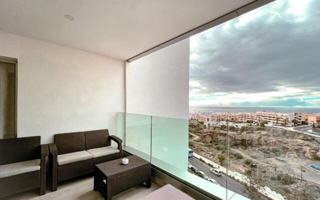 Ocean View Apartment, Heated pool, Free Parking PP207