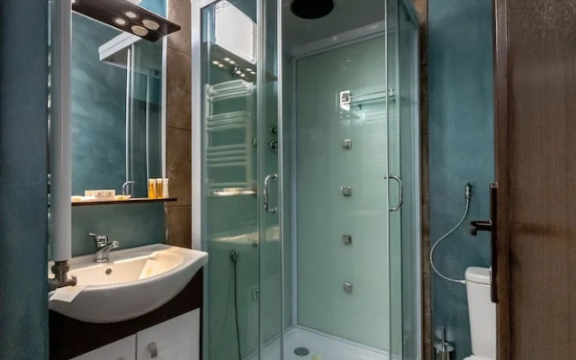 Suru Hotel & Restaurant
