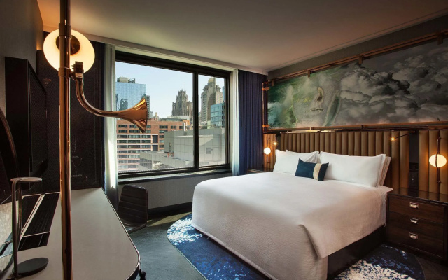 Hotel EMC2, Autograph Collection