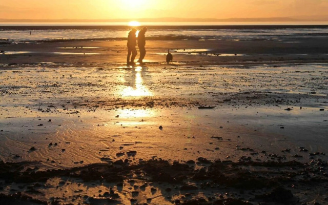 Beautiful 2-bed Apartment in Weston-super-mare
