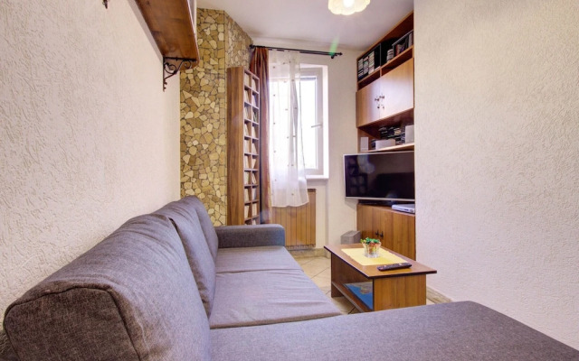 Air Conditioned Apartment in Residential Area near Town Center