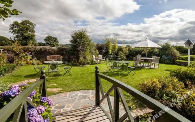 The Elephant's Nest Inn