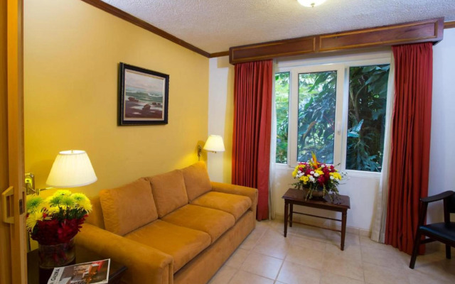 Aparthotel & Suites Villas Del Rio