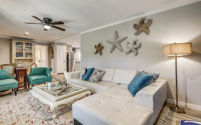 Riverfront Oasis: Fish, Grill & Chill in Stuart!