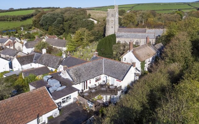 Romantic Holiday Home in Croyde Near Beach