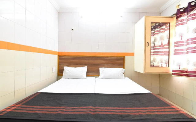 Hotel Dhruvathara