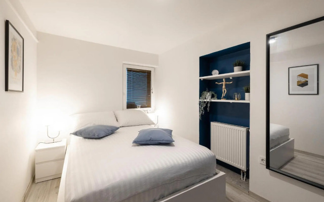 New Central Studio with free parking