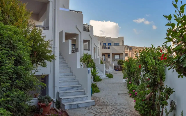 Yria Beach Hotel