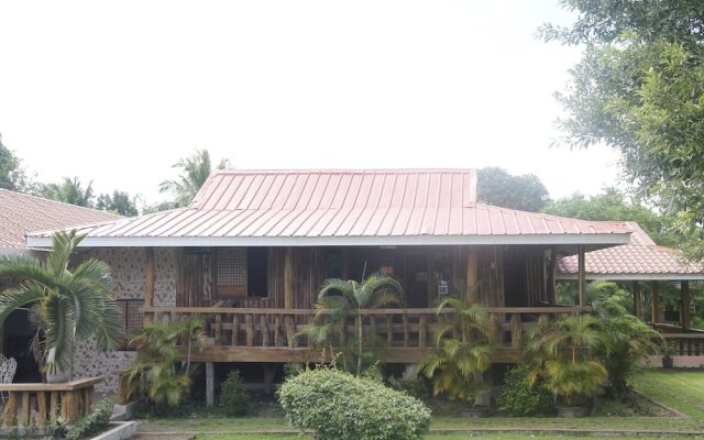 Punta Aguila Resort & Hotel