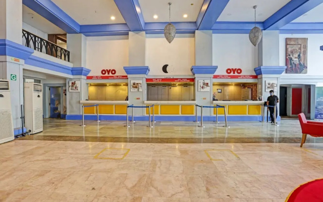 Townhouse 808 Royal Palms Shared Serviced Apartment by OYO Rooms