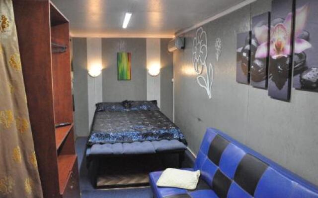 Hostel 24