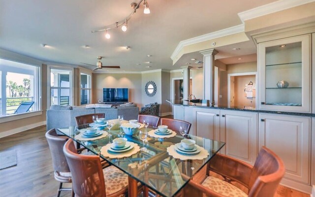 South Seas Lands End 1637