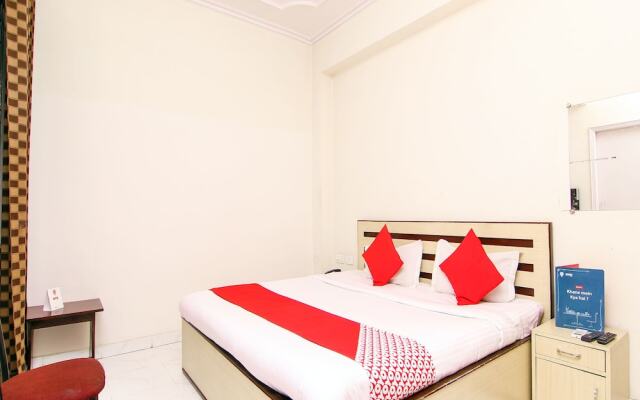 OYO 14345 Hotel Panchsheel