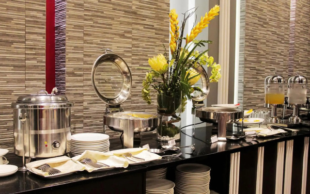 Brentwood Suites