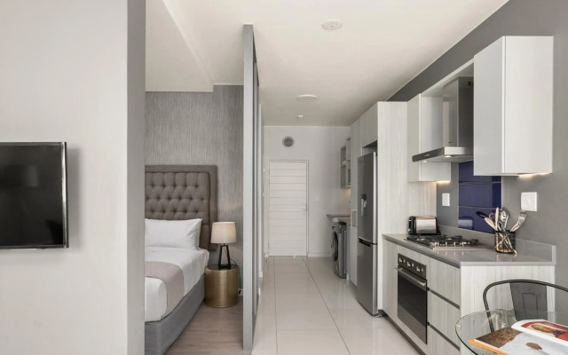 Easy Stay - The Vantage