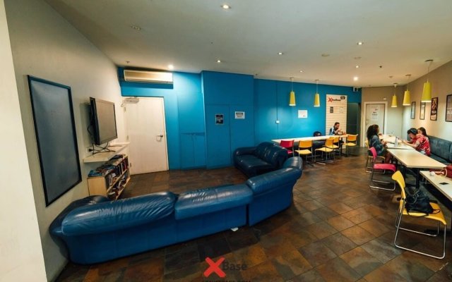 Nomads St Kilda Hostel