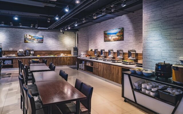 Walker Hotel Sanchong