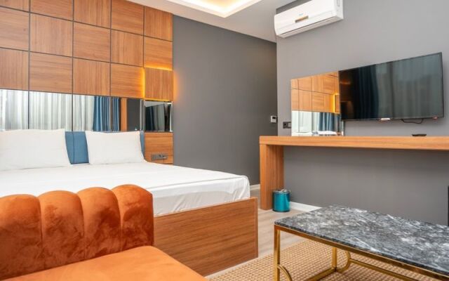 216 Center Suite