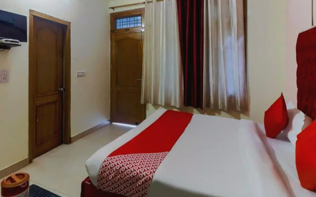 Oyo Flagship 807804 Ganga Vardan Hotel