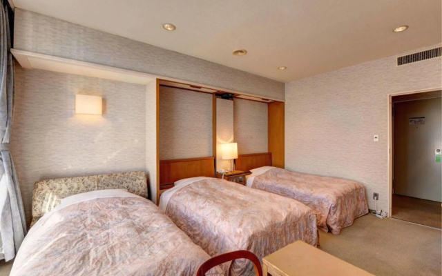 Hotel Tenchikaku – Guest Rooms – Hitachi