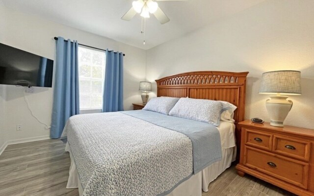 Family Dream 5 Bedroom Home by RedAwning