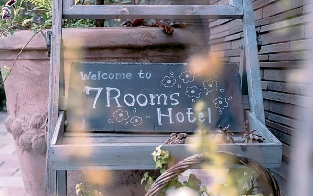 7 Rooms Hotel & Cafe