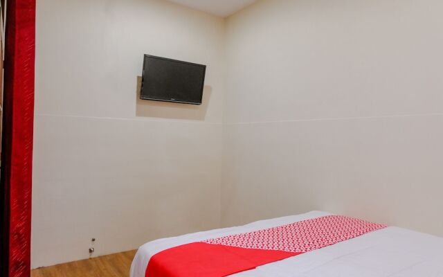 Adam's Apple Family Residence by OYO Rooms