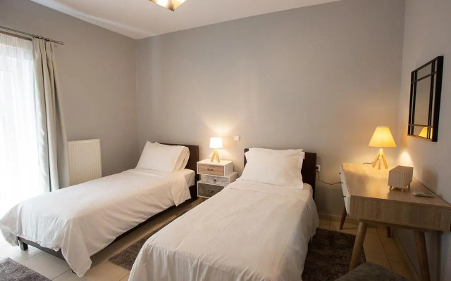 V Luxury Apartment 1