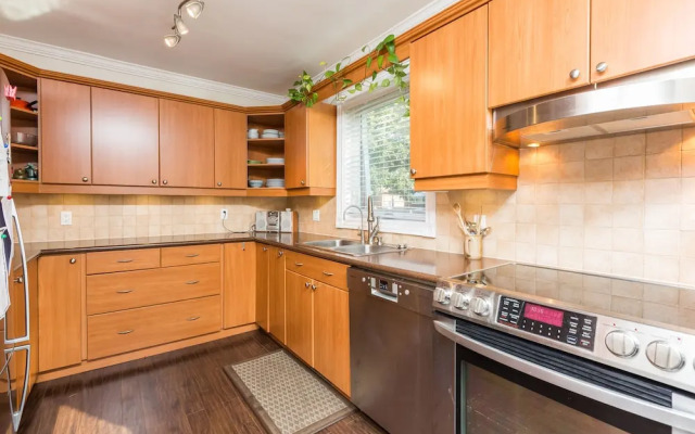 Applewood Suites - Sherway Gardens