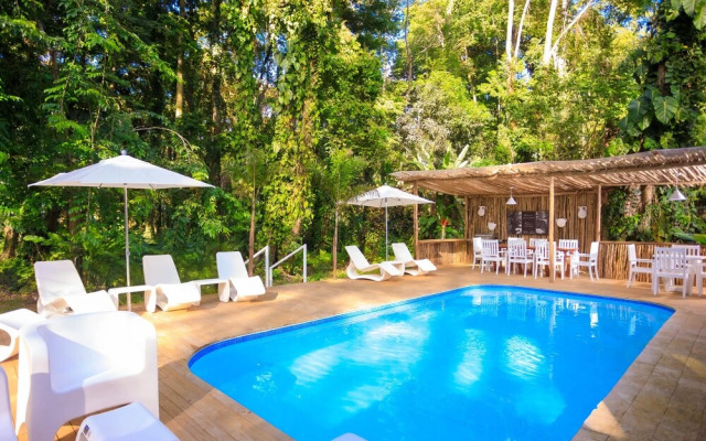 Gigi Brown Villa Paparazzi