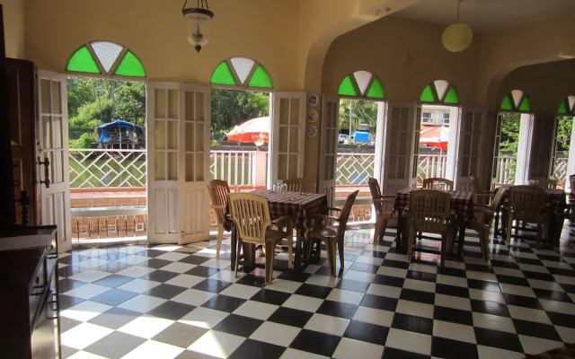 The Ronil Royale Hotel