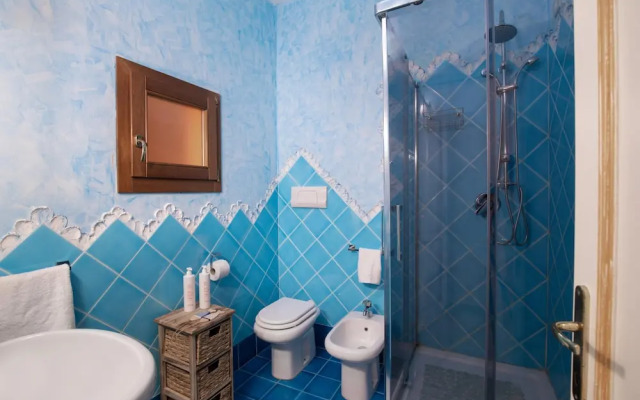 Anemone Apartment With Terrace by Wonderful Italy