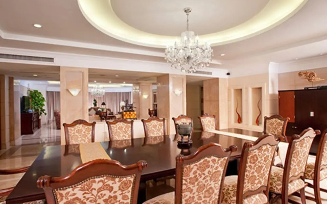 New Century Sea View Hotel Qinhuangdao