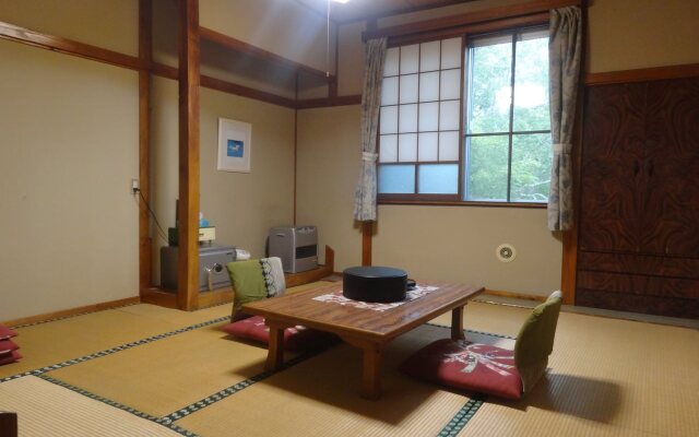 Shinyu Onsen Kurikomaso