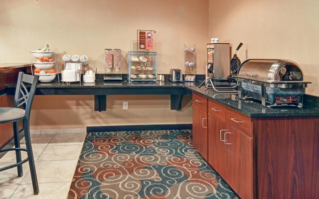 Cobblestone Inn & Suites – Big Lake