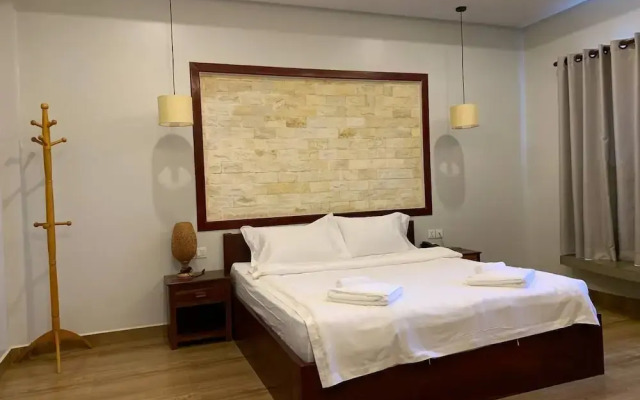 Nico's Hotel 2