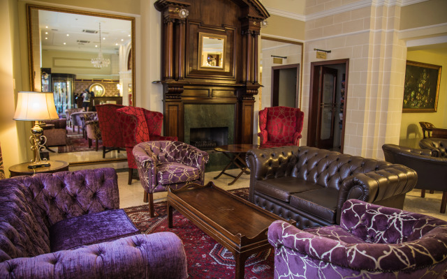 AX The Victoria Hotel