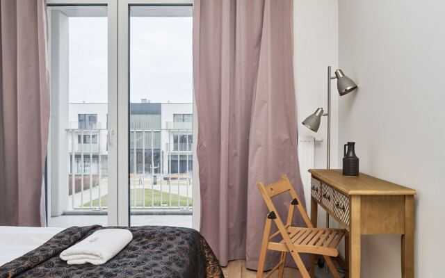 Tawryczewskiego Apartments by Renters