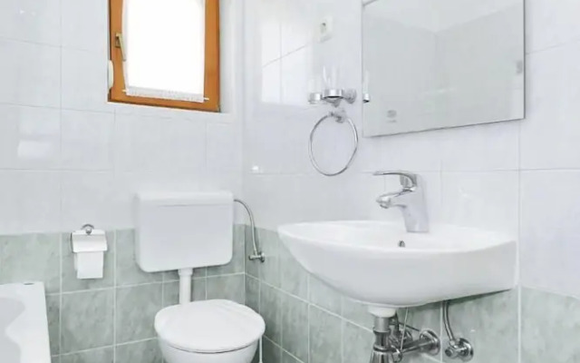 Buga - Close to the Beach & Comfortable - A1