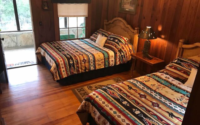 Twin Elm Guest Ranch