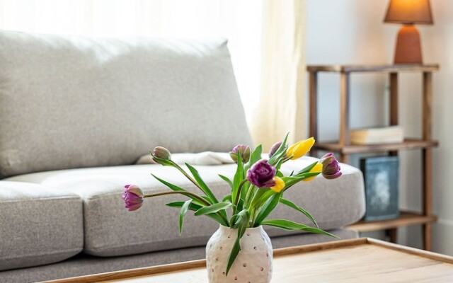 Sea Eagles Landing by Revelstoke Vacations