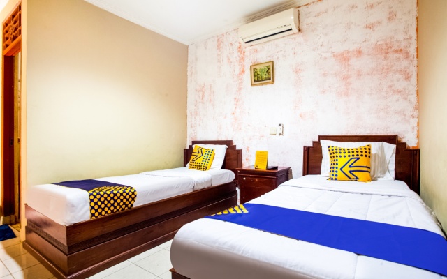 SPOT ON 3858 Elsana Transit Hotel