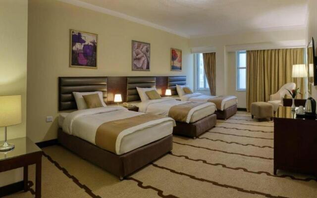 Sandy Palace Hotel