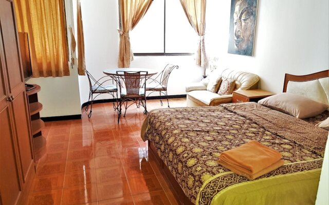 Thepthip Mansion Pattaya 5th Floor Studio Apartment