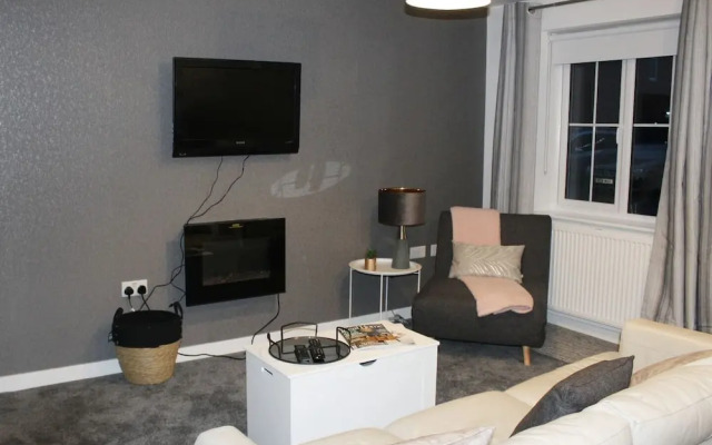 Beautiful 1-bed House in Peterborough