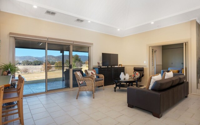 Bellevue by Your Innkeeper Mudgee