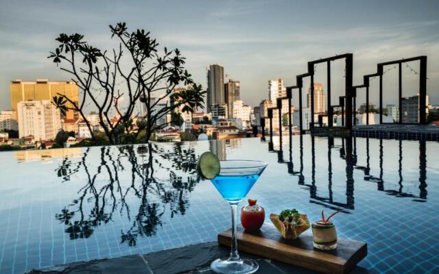 Patio Hotel & Urban Resort