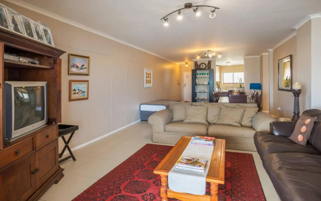 Luxurious Beach Front