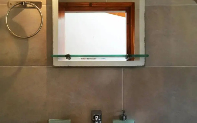 Limani Studio 2