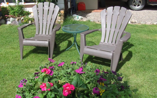 Silvern Lake Trail Bed & Breakfast